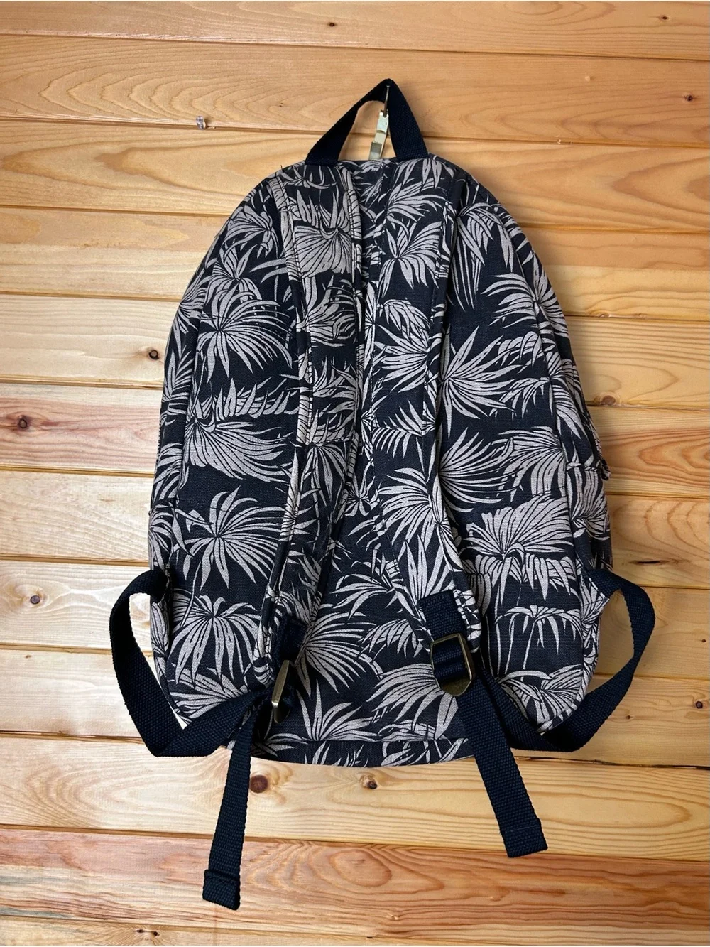 Billabong Black & Cream Leaf-Print Backpack
